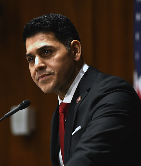 ÃÛèÖÖ±²¥ House Speaker Steve Montenegro